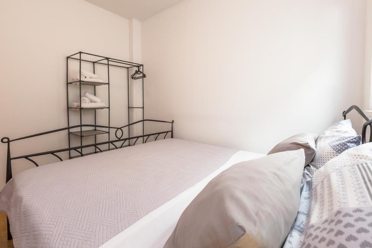 Modern Apartment أوميس المظهر الخارجي الصورة